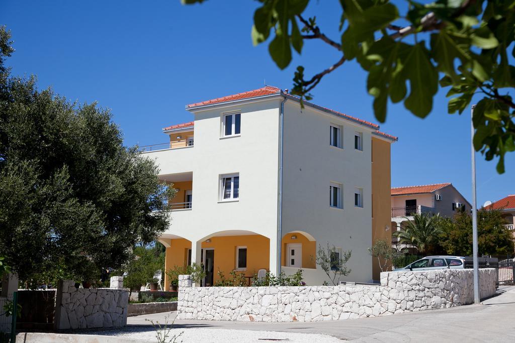 טרוגיר Apartments Medvid מראה חיצוני תמונה